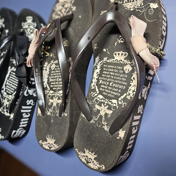 Juicy Couture Black and Pink Wedges - Picture 2 of 3